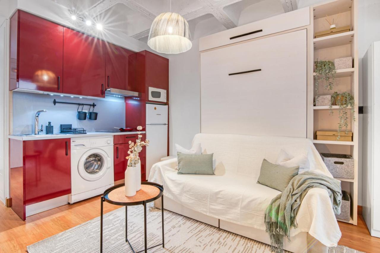 Cozy Penthouse, 20 Min To Downtown, Alcala Norte マドリード エクステリア 写真